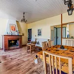 Maison De Pres Du Centre Holiday home